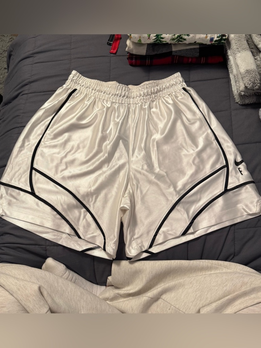Nike Women’s White Basketball Shorts- Size L